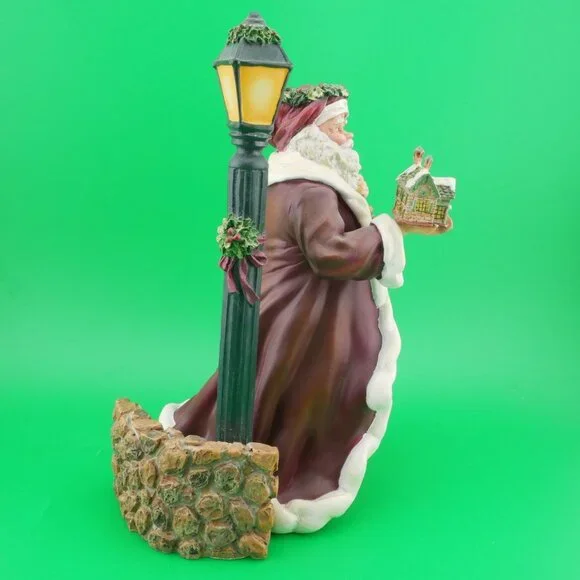 The Light Of St. Nicholas Figurine Thomas Kinkade St. Nicholas Coll. LE#49786 - Picture 3 of 7